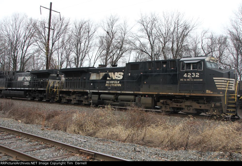 NS 4232 leads 24Z